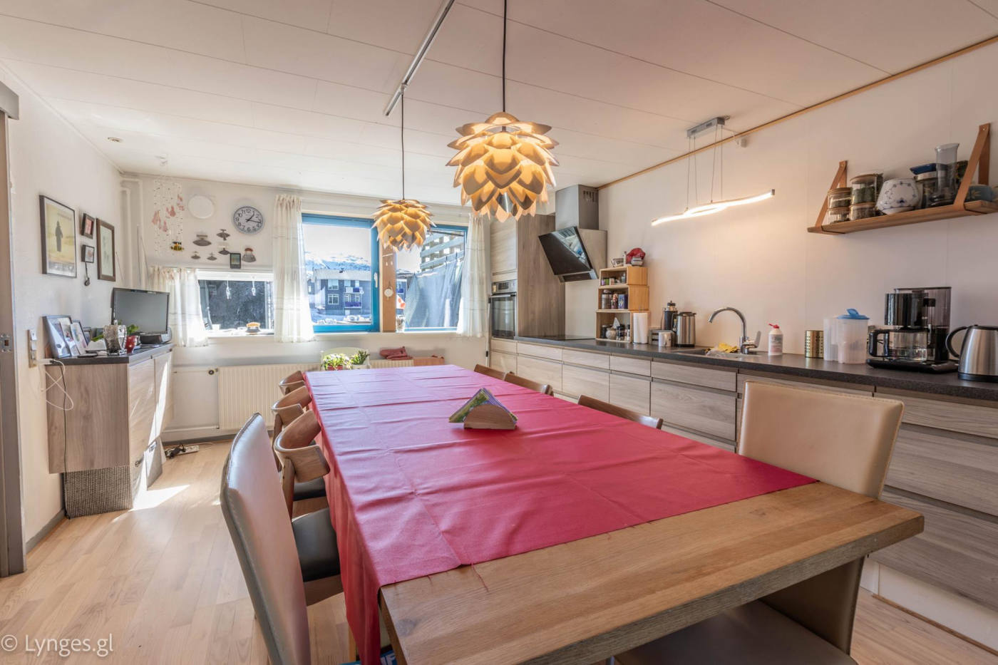Будинок, 1098 м², 315 000$ — FAKTOR